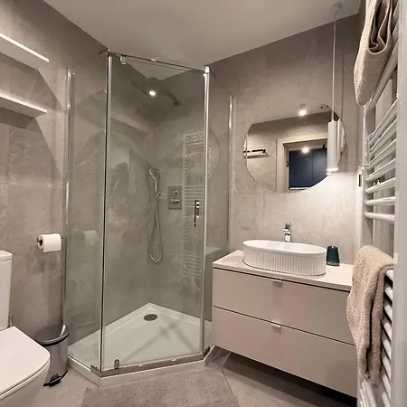 Adelia - Apartmánový Dom Pinea - Lia