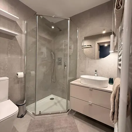 Adelia - Apartmánový Dom Pinea - Lia Apartamento *